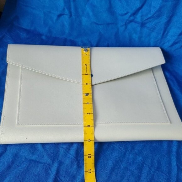 Megan Portfolio Clutch EUC Vegan Leather Cloud Gray color - Picture 4 of 12